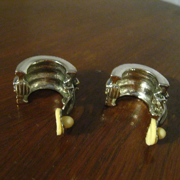 🛍 Mid Century 1960's Silver Gold Clip On Earrings - Picture 6 of 9